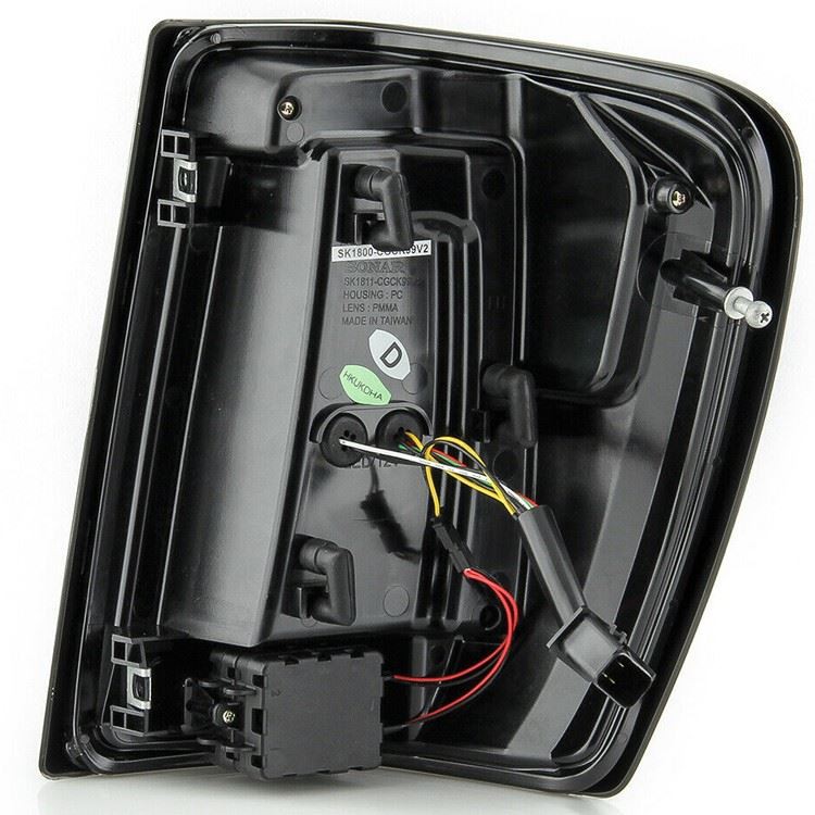 Tail lights for 2000 jeep grand cherokee 2