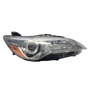 81110-06D90 Galvas gaismas lampa Camry LE
