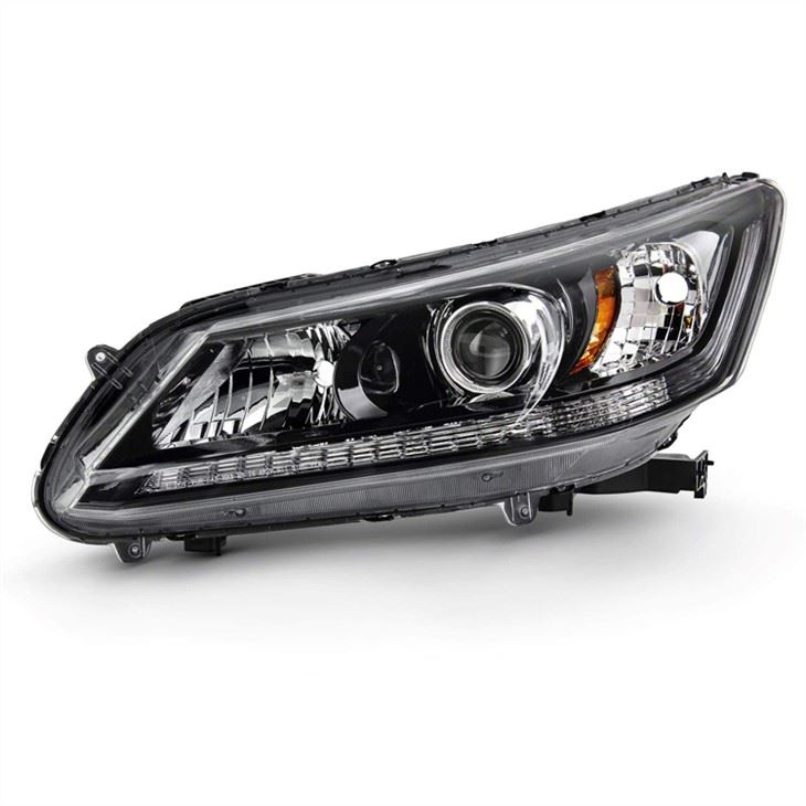 Led priekšējie lukturi 2014. gada Honda Accord